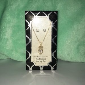 Necklace and Earring set